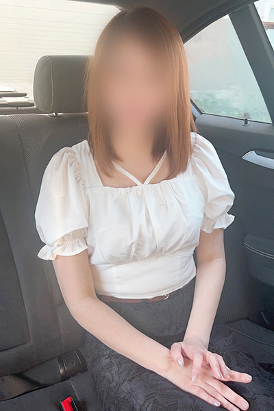 由梨寧-ゆりね-