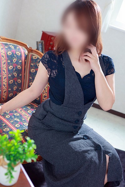 美白-みしろ-(34)
B82(C) W57 H86